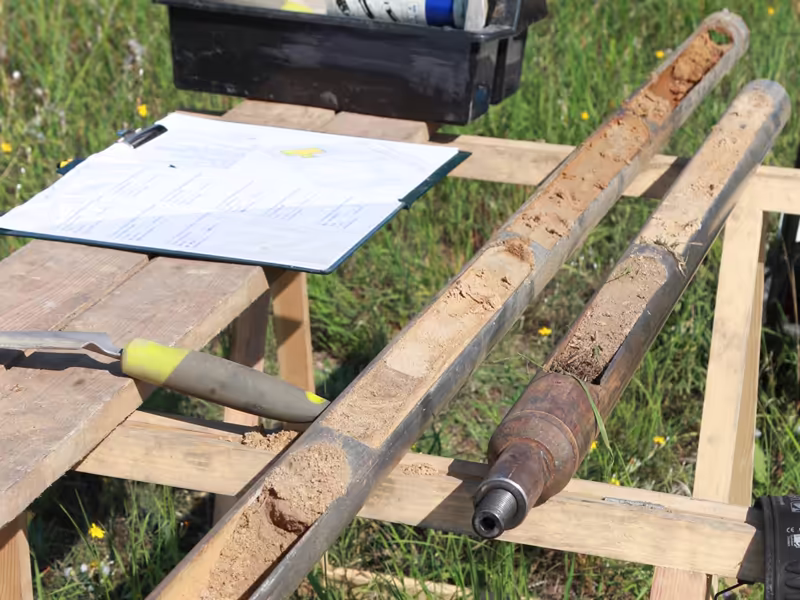 Badania geotechniczne gruntu - co warto wiedzieć przed inwestycją